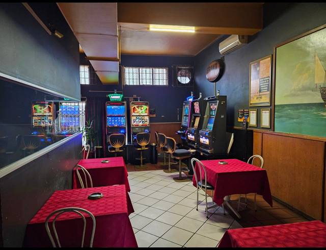 M² BUSINESS FOR SALE IN REGENTS PARK